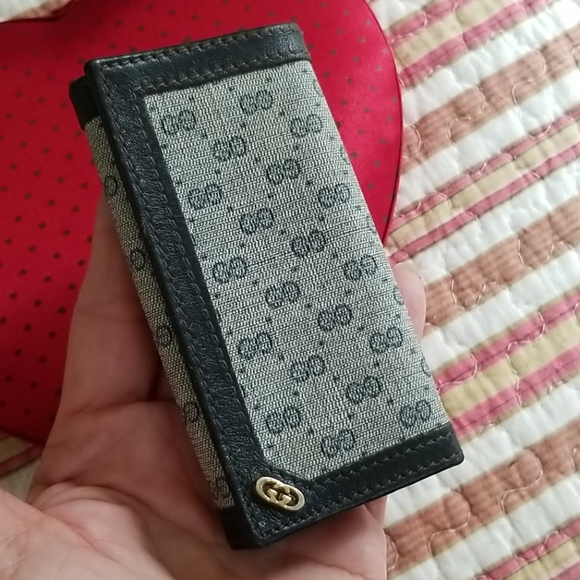 Vintage Gucci Key Holder- Authentic - Picture 2 of 16